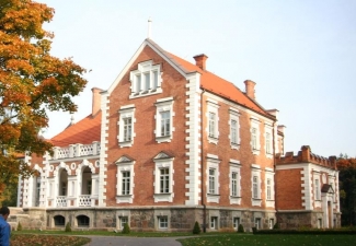 Sesuoleliai Manor, Lithuania